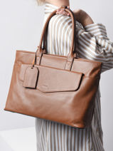 Leather Flandres Business Bag With 15" Laptop Sleeve Etrier Brown flandres EFLA823B-vue-porte